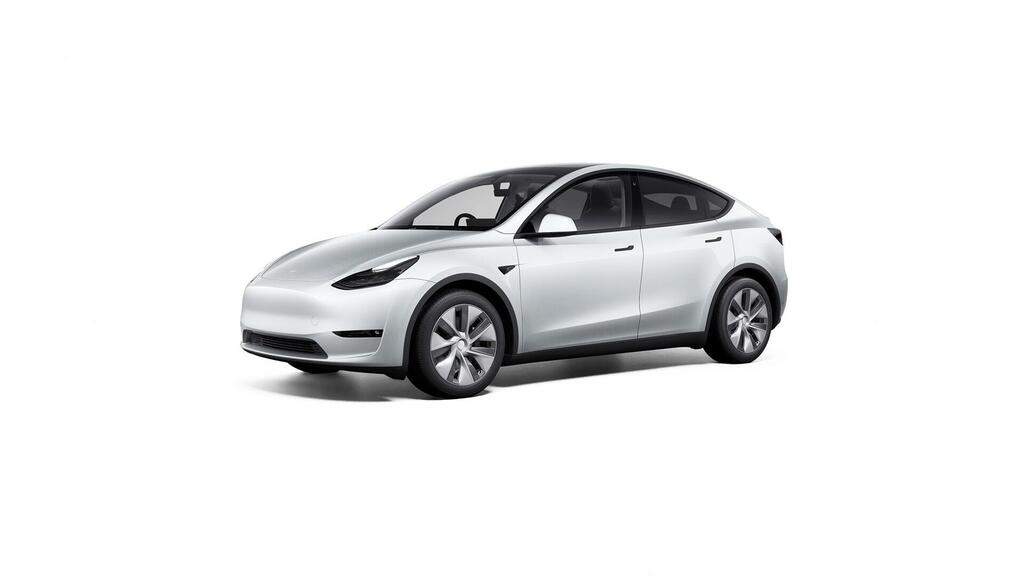 Tesla Model Y Dual Motor Long Range 4Wde White