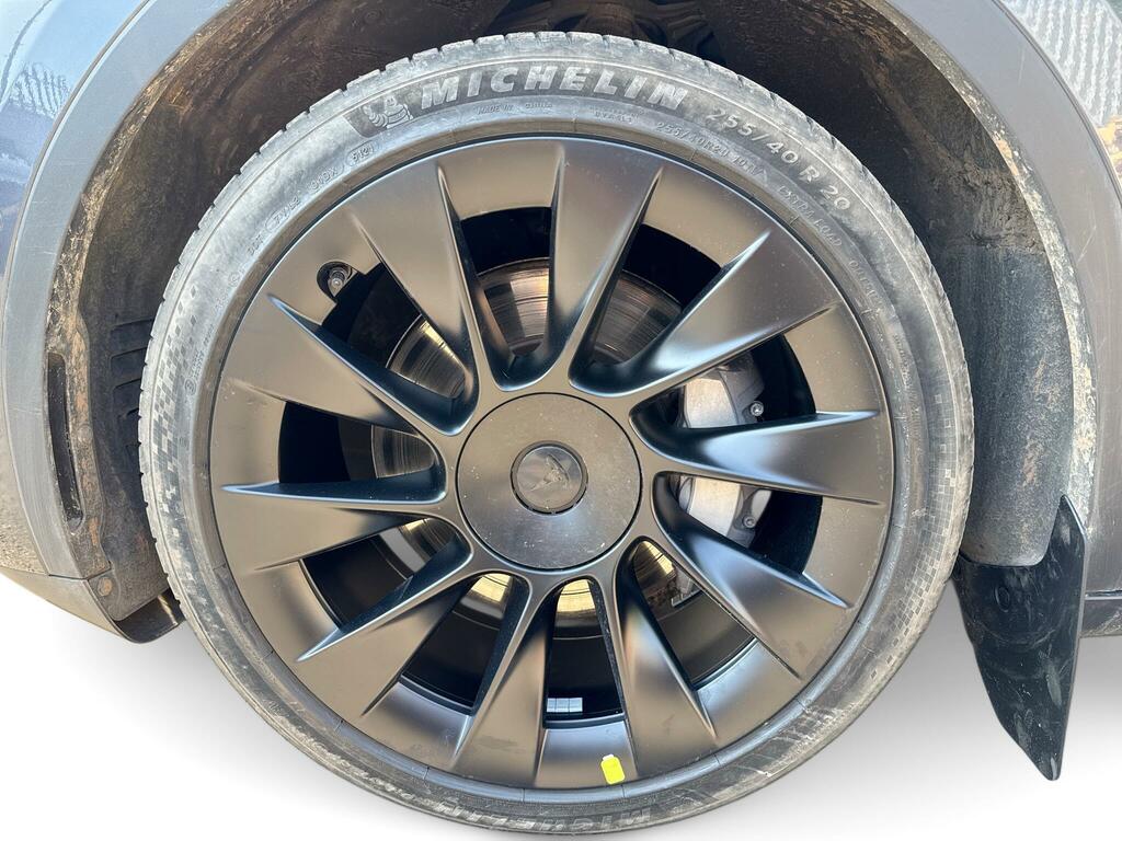 Tesla Model Y Dual Motor Long Range 4Wde Silver #5