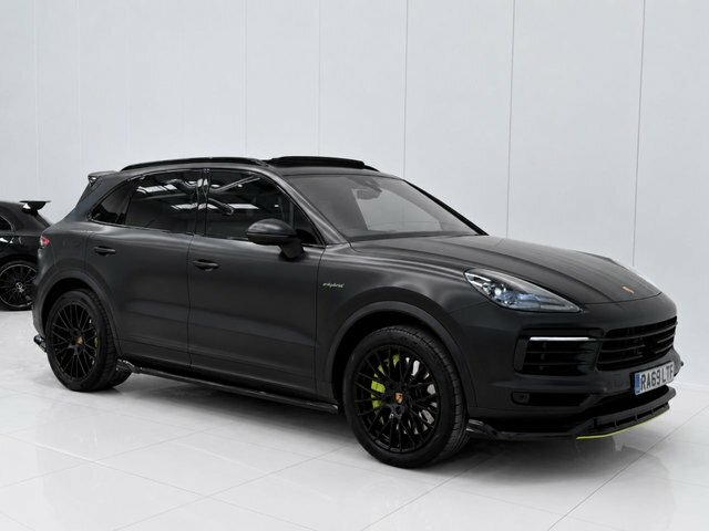Porsche Cayenne 2019 3.0 V6 E-hybrid 14.1Kwh Suv Plug-i UP14NDA Black #3