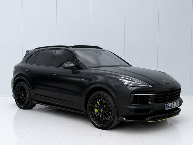 Porsche Cayenne 2019 3.0 V6 E-hybrid 14.1Kwh Suv Plug-i Black