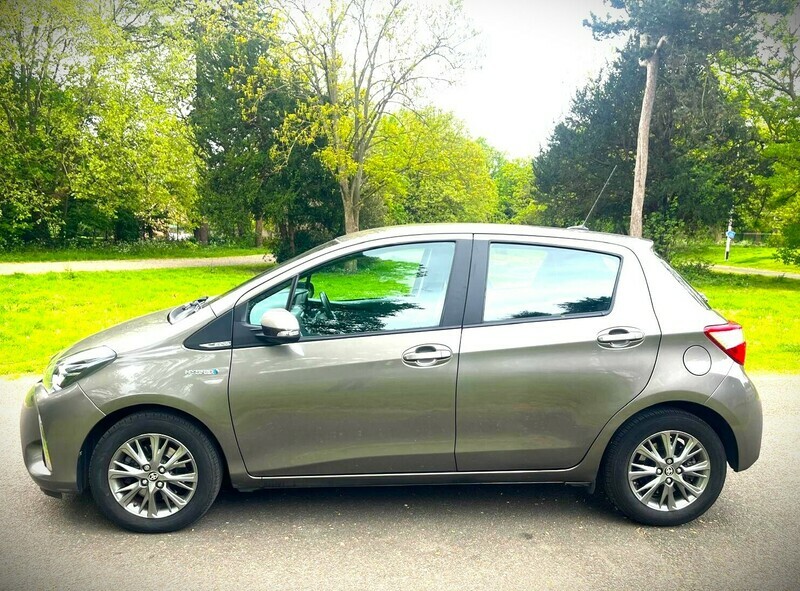 Toyota Yaris Vvt-i Icon MK20LPL Brown #4