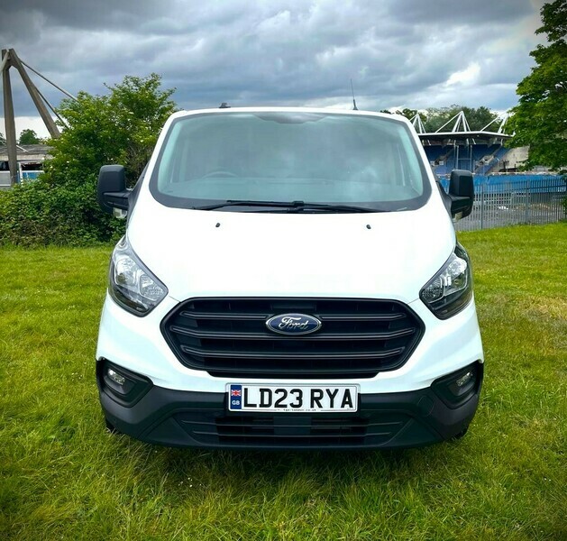Ford Transit Custom 300 Leader P V White