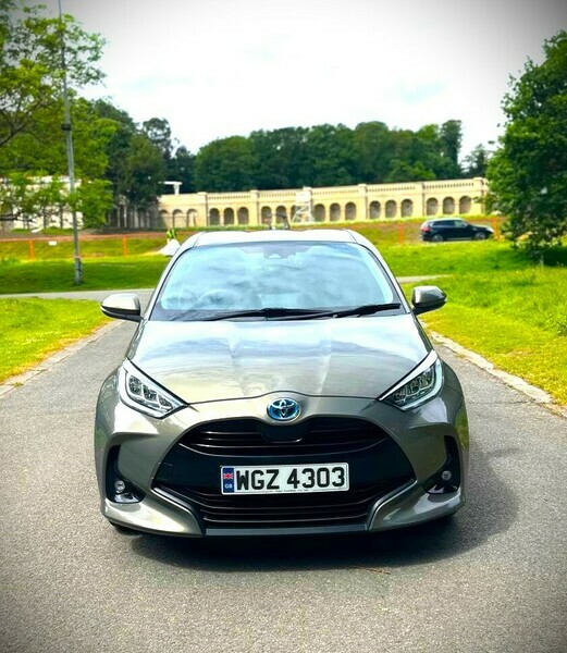 Toyota Yaris Design Brown