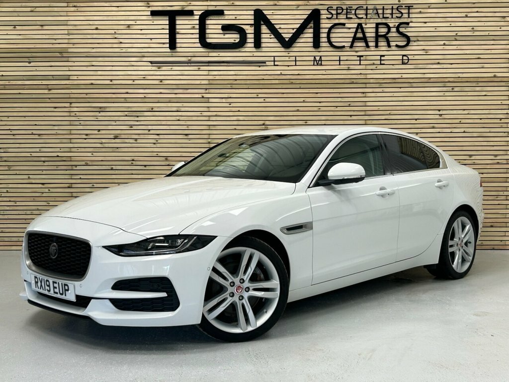 Jaguar XE 2L Hse RX19EUP White #2