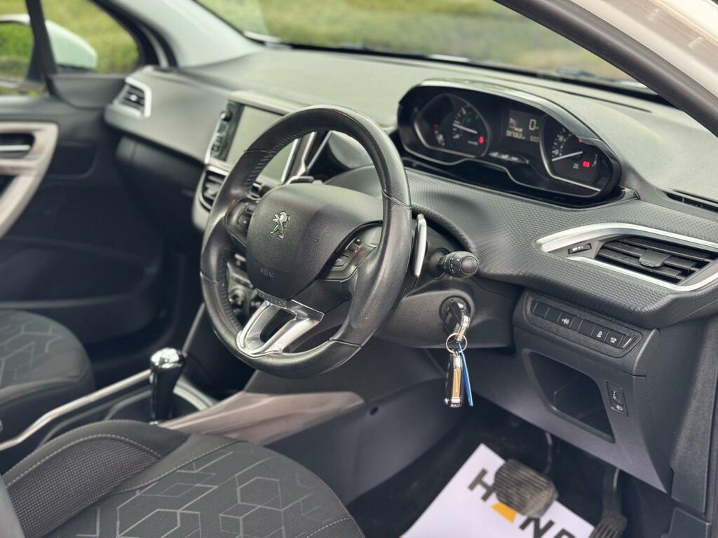 Peugeot 2008 1.2 Puretech Active Etg Euro 6 Ss White #3