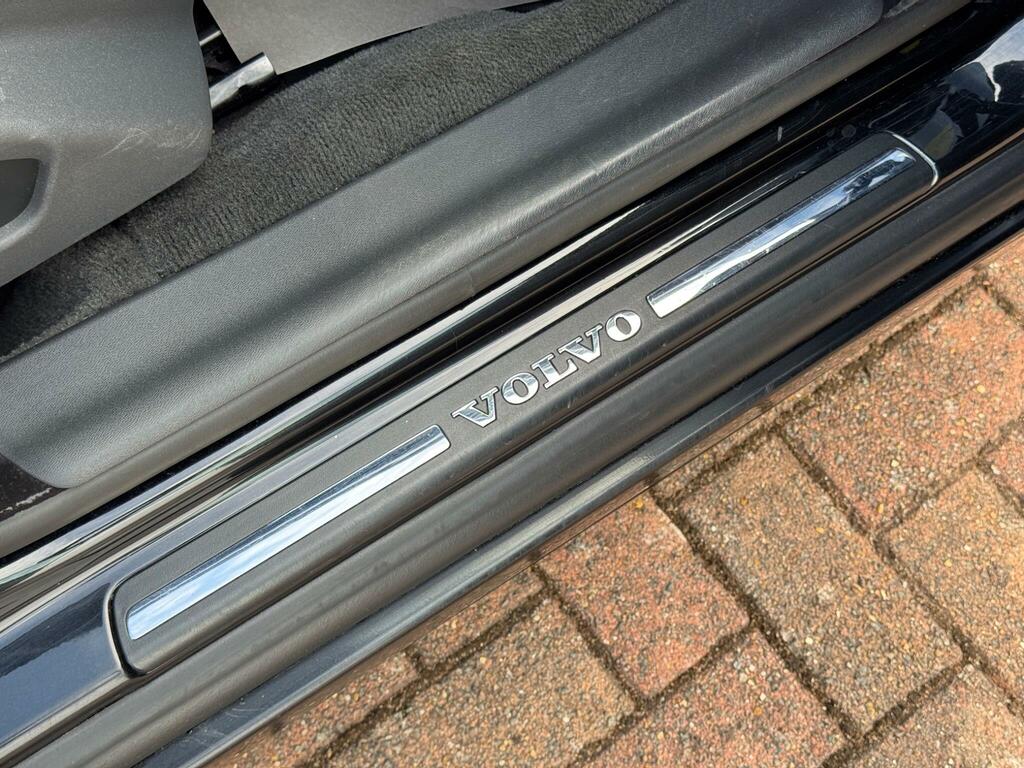 Volvo V70 D5 Se Lux Red #35