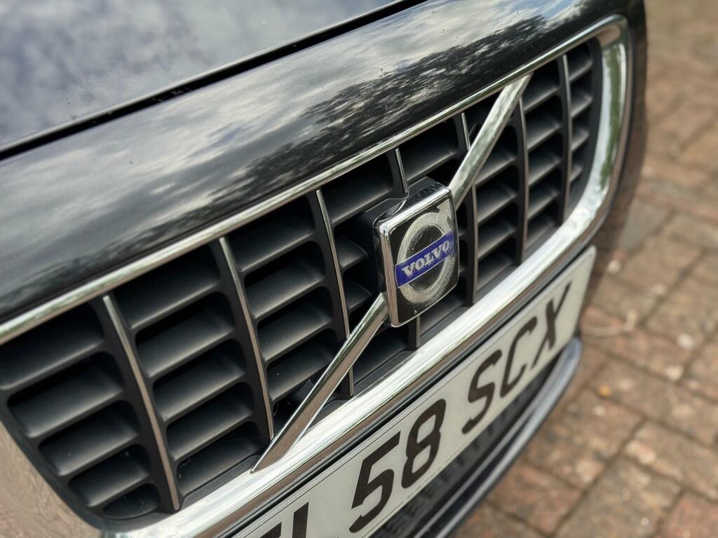 Volvo V70 D5 Se Lux Red #56