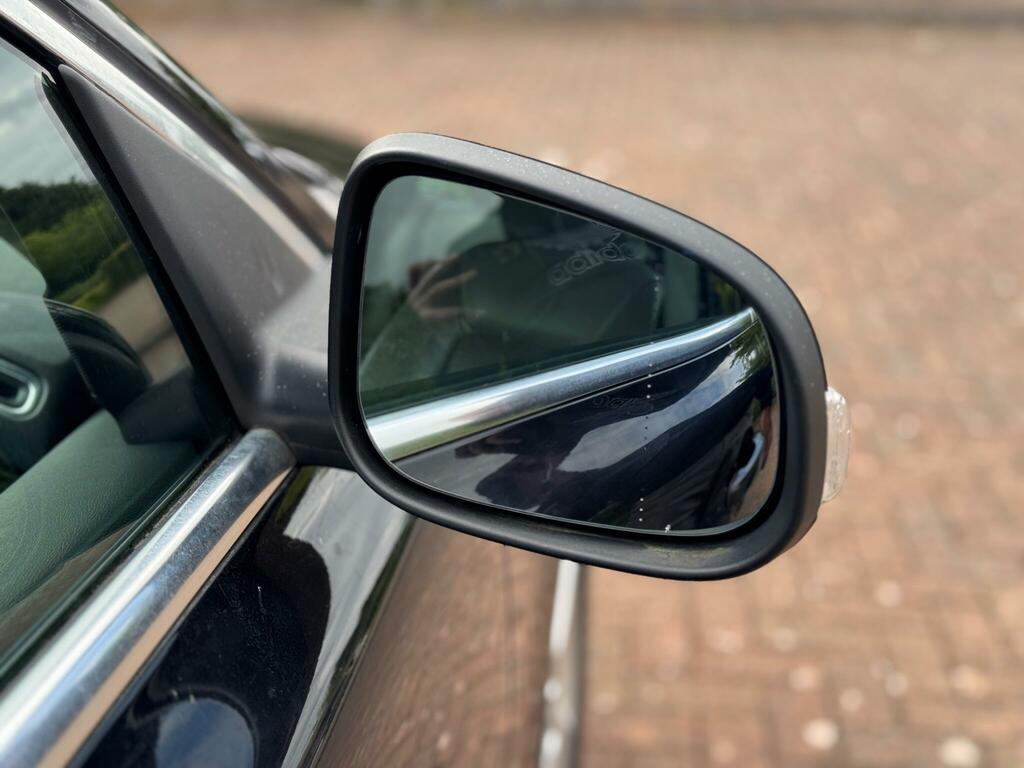Volvo V70 D5 Se Lux Red #61