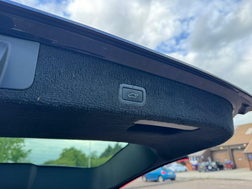 Volvo V70 D5 Se Lux Red #54