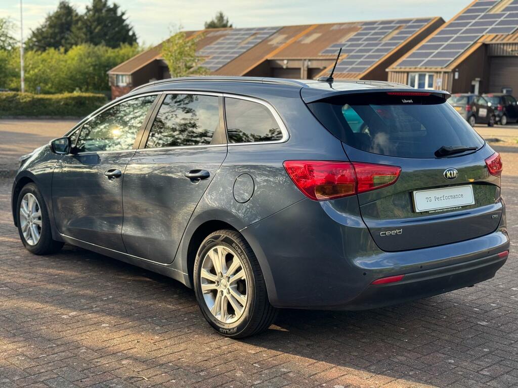 Kia Ceed 1.6 Crdi 3 Sportswagon Euro 5 Blue #2