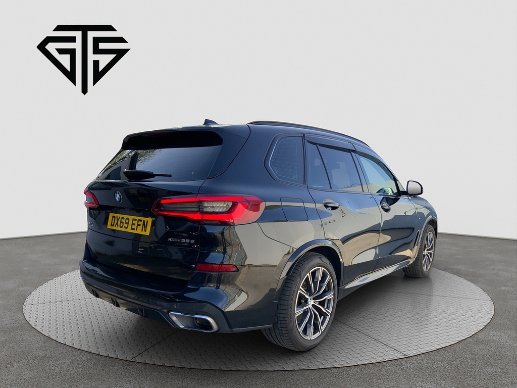 BMW X5 Xdrive35d M-sports DX69EFN Black #3