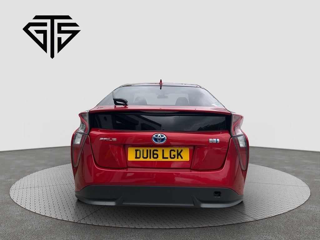 Toyota Prius S Touring-selection Red #4