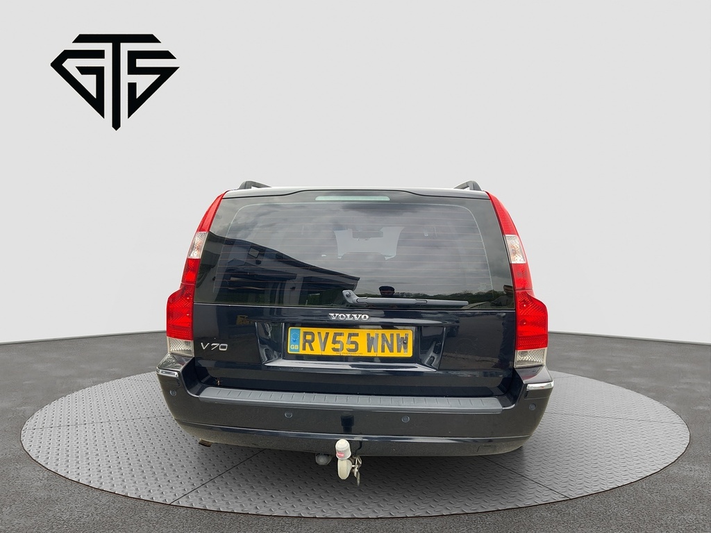 Volvo V70 D Se Black #4