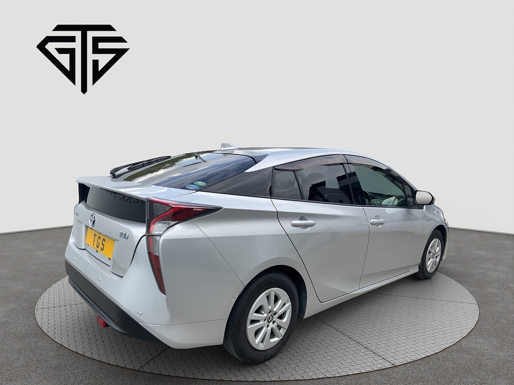 Toyota Prius S Safetyplus Silver #3