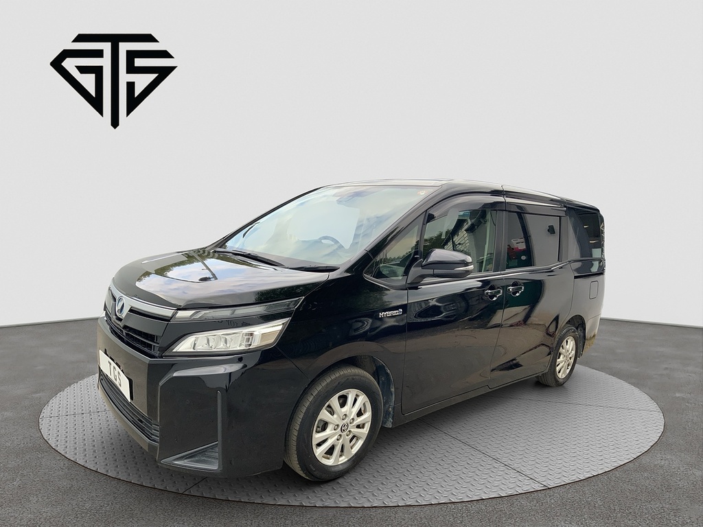 Toyota Voxy Hybrid X Black #6