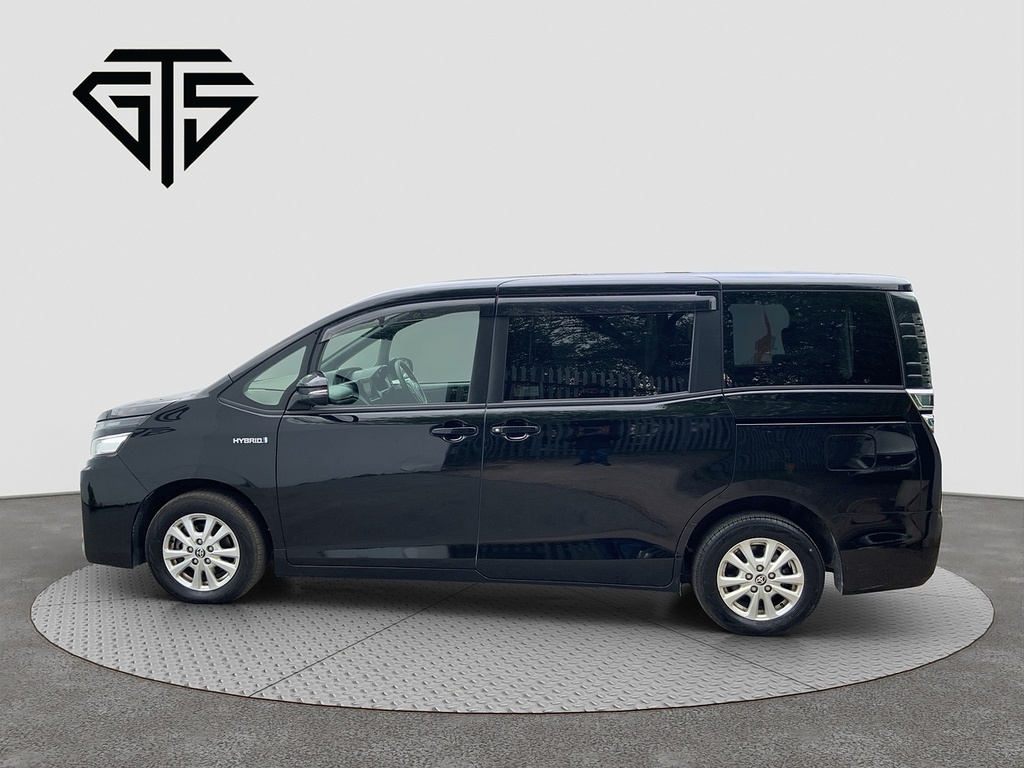 Toyota Voxy Hybrid X Black #5