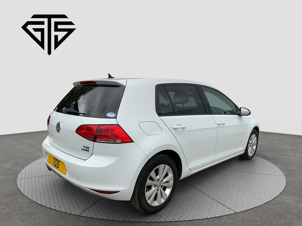 Volkswagen Golf Tsi Comfortline Bluemotiontechnology White #3