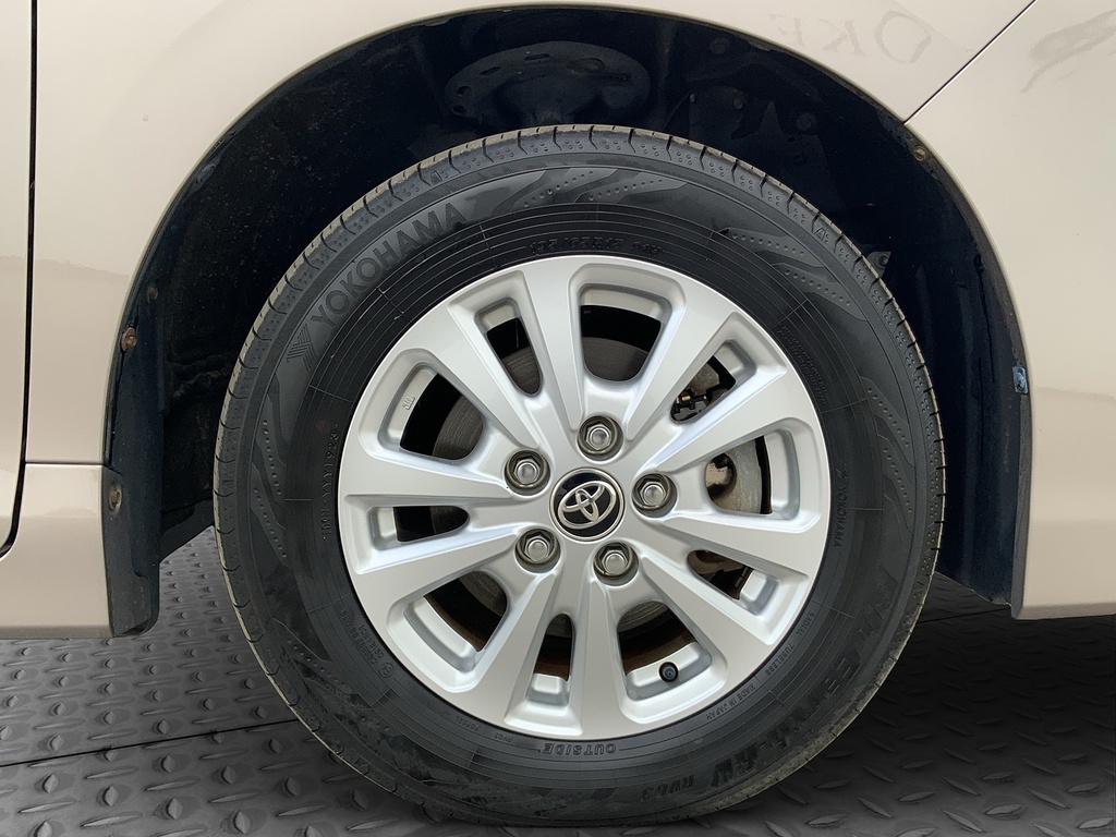 Toyota Noah Voxy Hybrid Zwr80 Silver #21