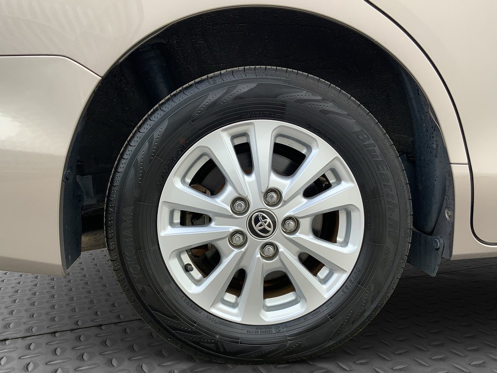 Toyota Noah Voxy Hybrid Zwr80 Silver #24