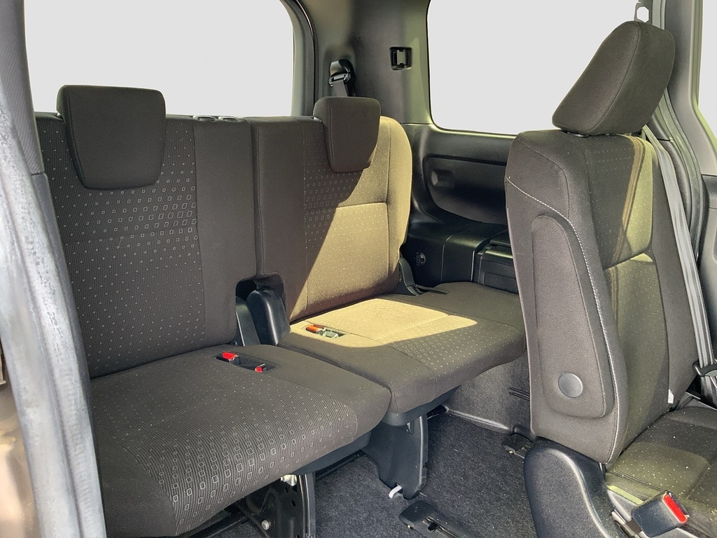 Toyota Noah Voxy Hybrid Zwr80 Silver #15