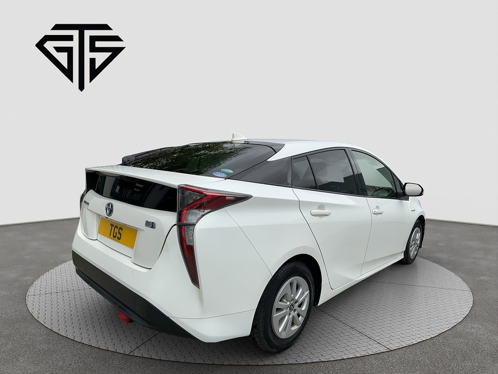 Toyota Prius S White #3