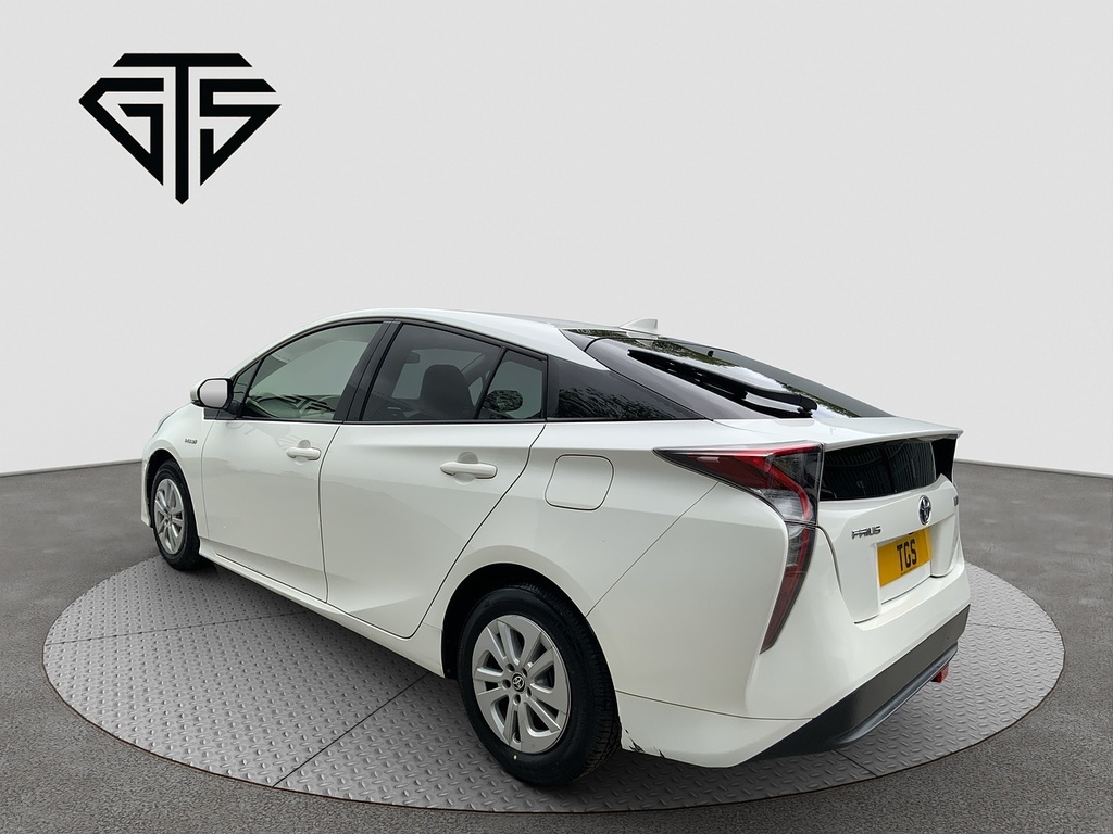 Toyota Prius S White #5