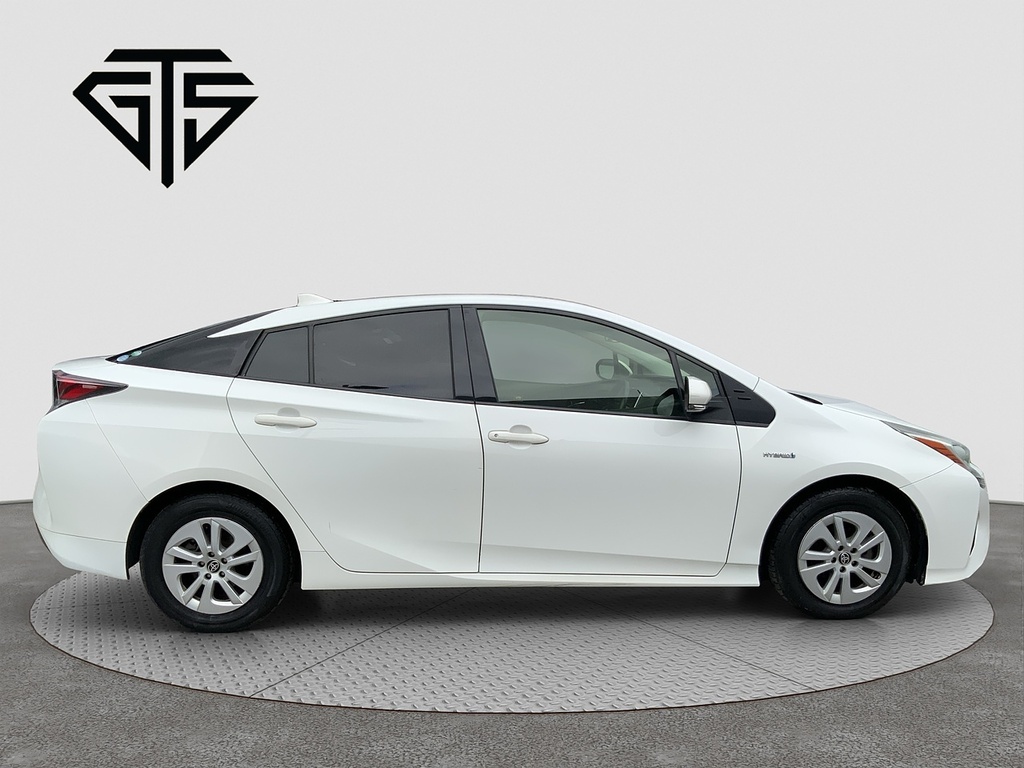 Toyota Prius S White #2