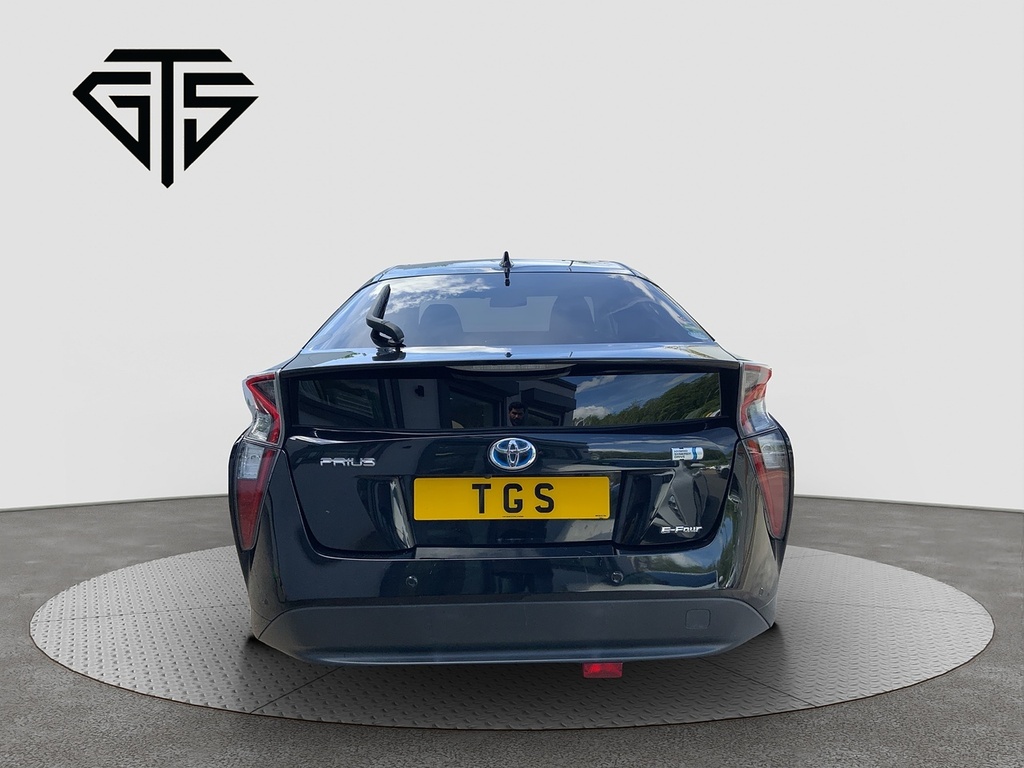 Toyota Prius S Safetyplus Black #4