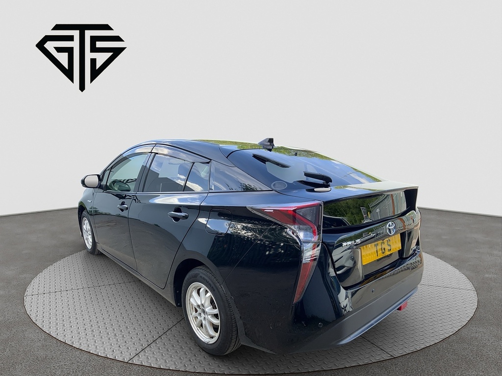 Toyota Prius S Safetyplus Black #5