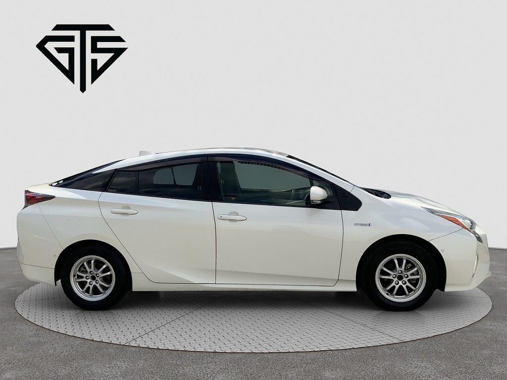 Toyota Prius S Safetyplus #2