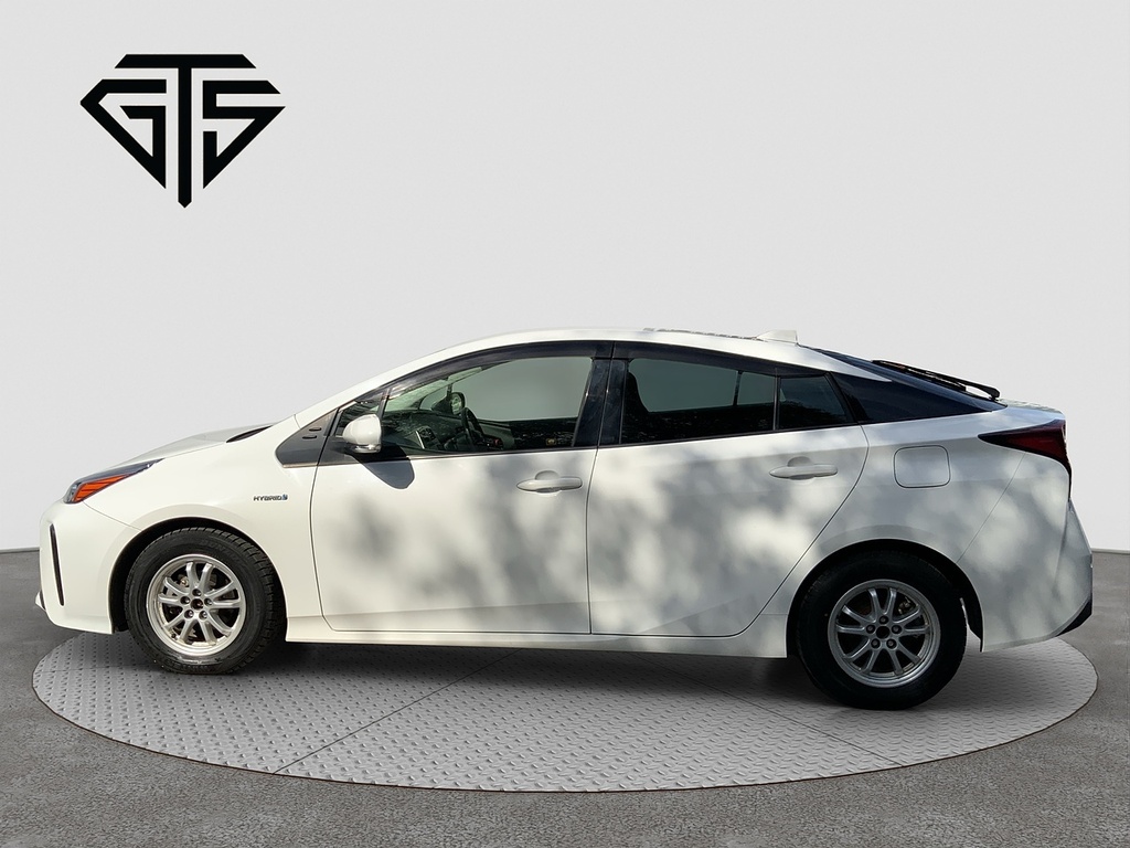 Toyota Prius S White #6