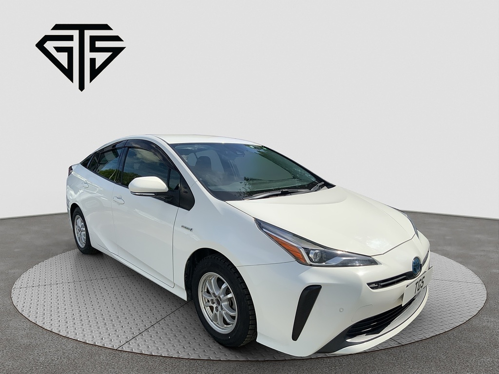 Toyota Prius S White