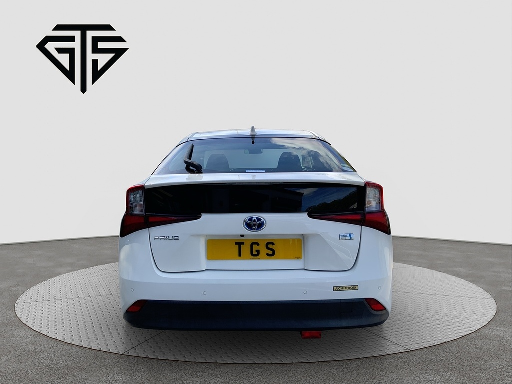 Toyota Prius S White #4