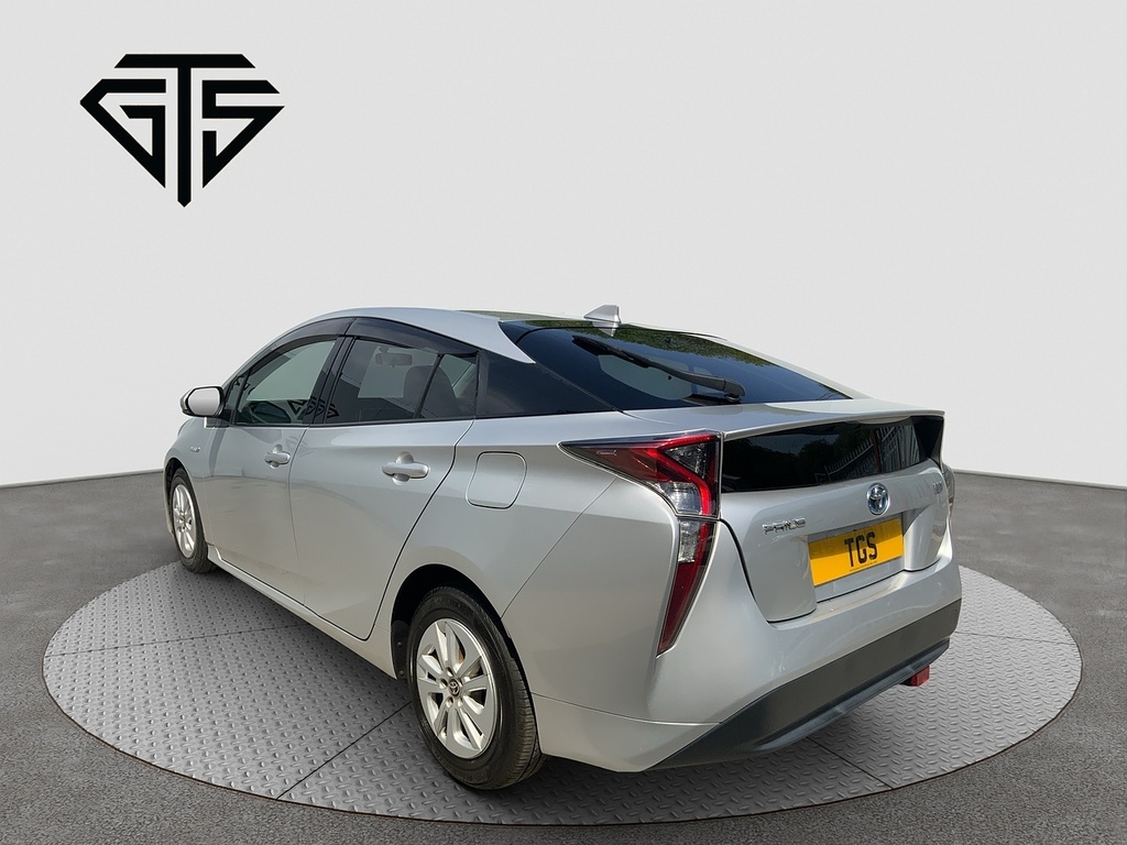 Toyota Prius S Silver #5