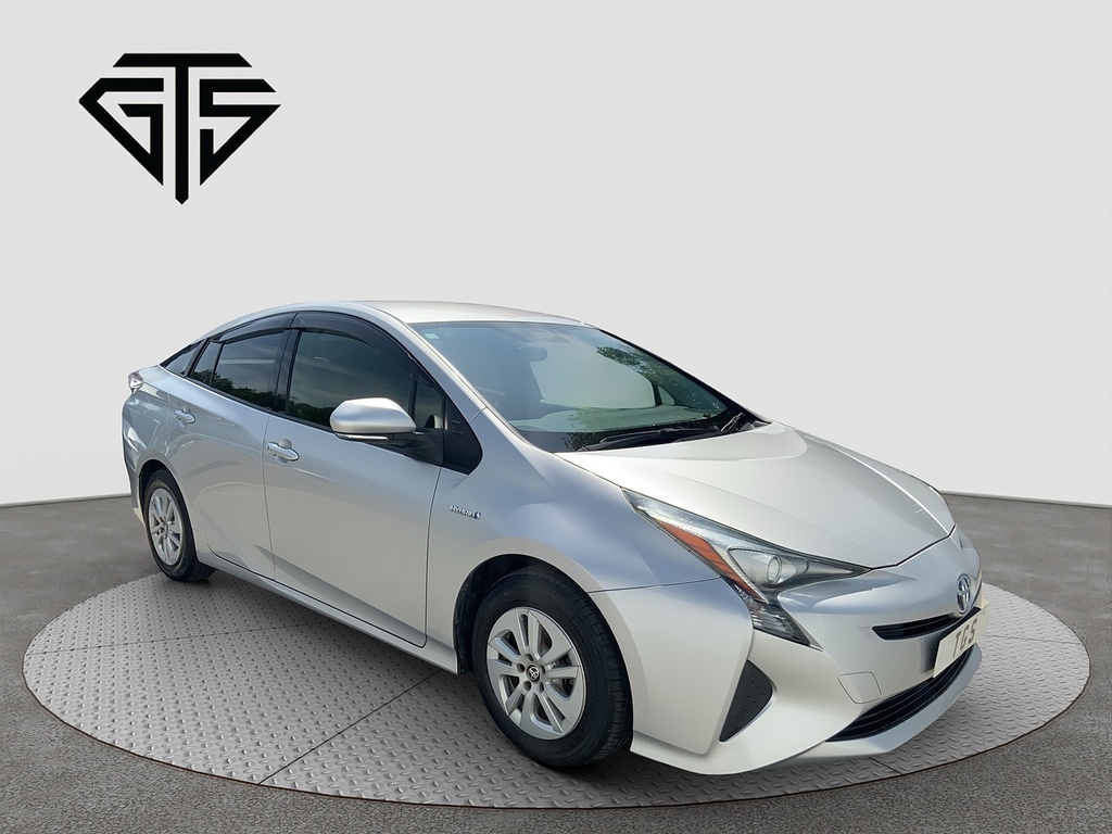 Toyota Prius S Silver