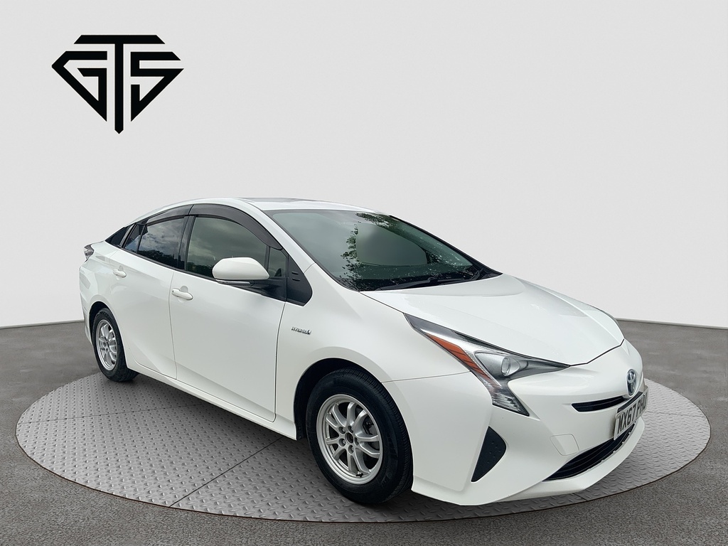 Toyota Prius Vvt-i Active White