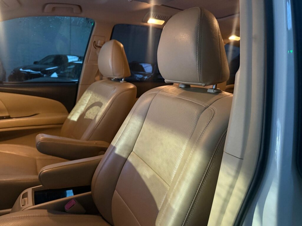 Toyota Estima Mpv Black #12