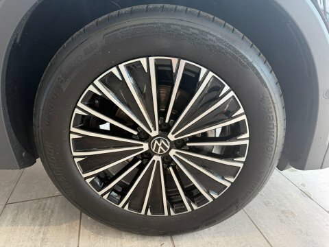 Volkswagen Tiguan 1.5 Etsi Mhev PF75NFH  #3