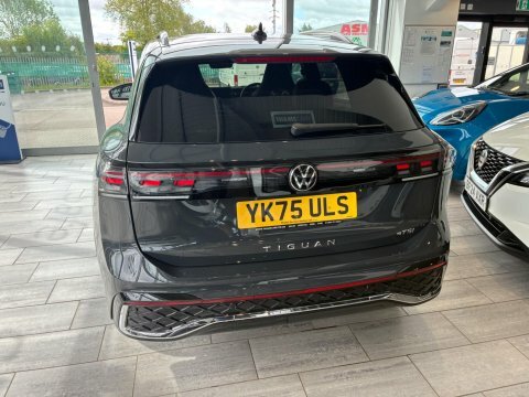 Volkswagen Tiguan 1.5 Etsi Mhev YK75ULS  #6