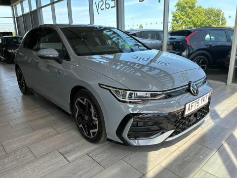 Volkswagen Golf 1.5 Etsi Mhev AF75YKT #3