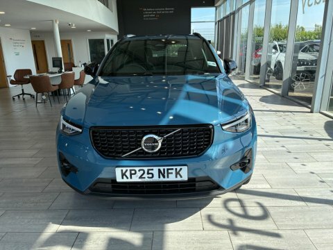 Volvo XC40 2.0 B4 Mhev 