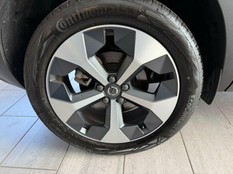 Volvo XC40 2.0 B4 Mhev PE75YUF #5