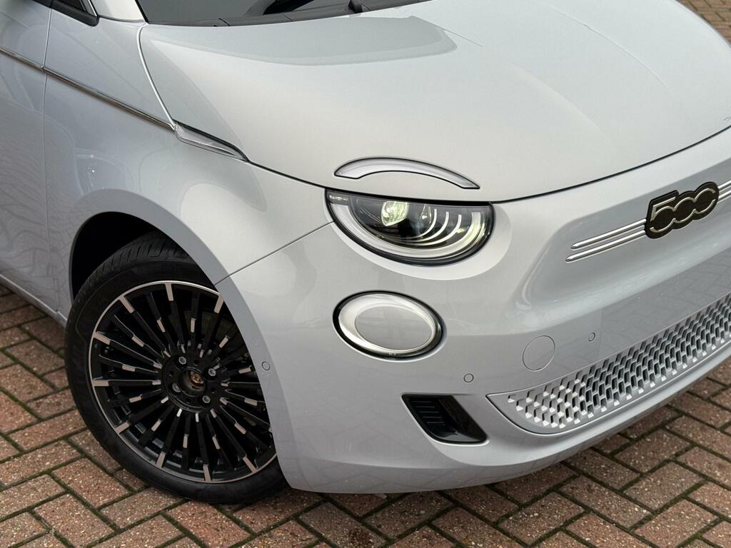 Fiat 500E 42Kwh La Prima Hatchback 118 Ps RX26GJF Blue #3
