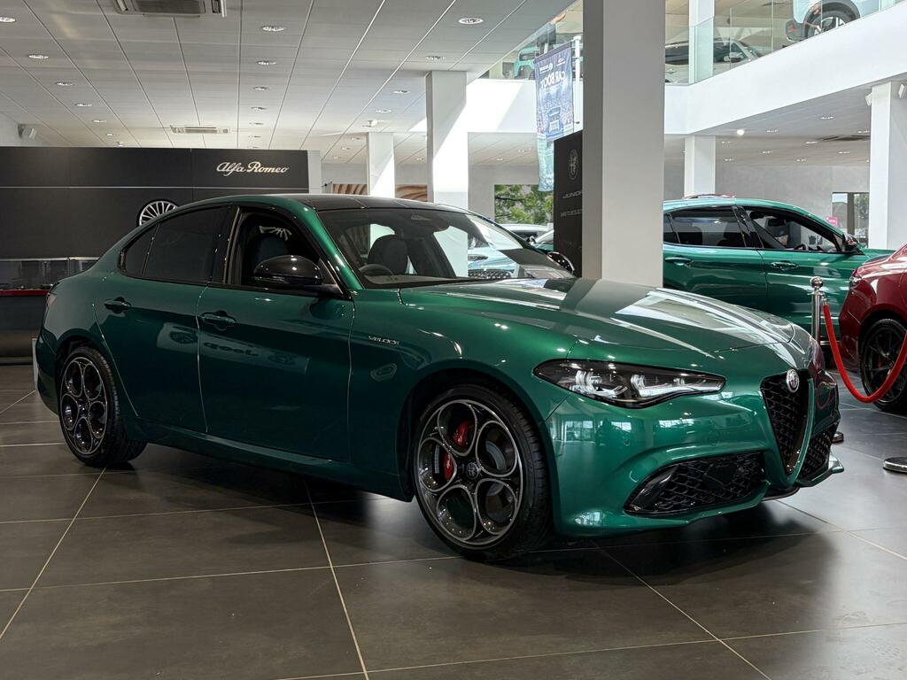 Alfa Romeo Giulia 2 2.0T Veloce Saloon Euro 6 Ss 