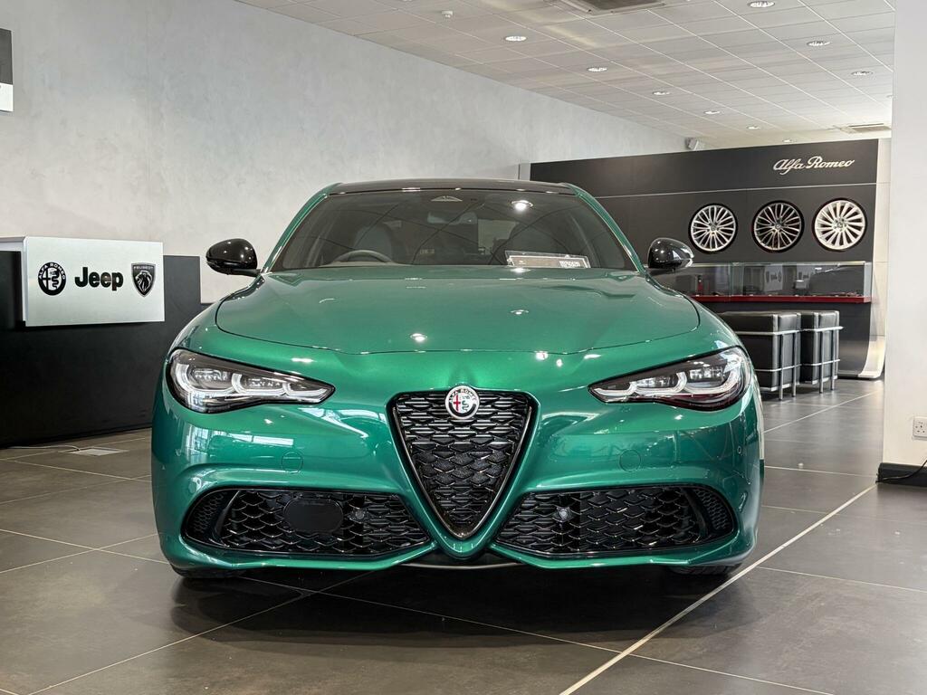 Alfa Romeo Giulia 2 2.0T Veloce Saloon Euro 6 Ss RX26GHJ  #2