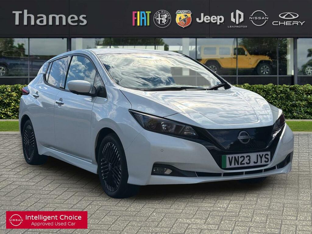 Nissan Leaf 39Kwh N-connecta White