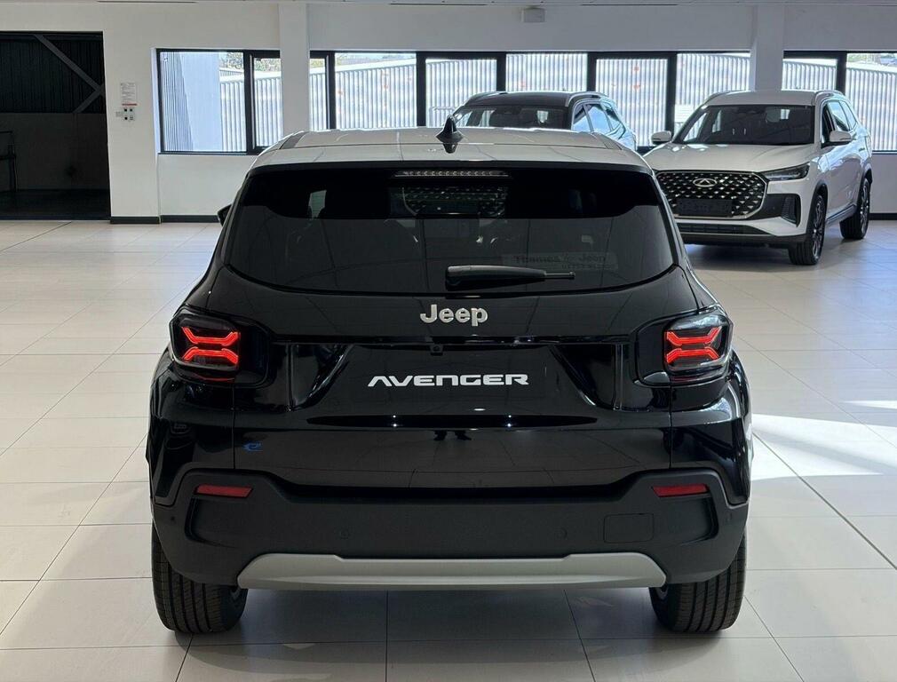 Jeep Avenger 54Kwh Summit Suv 156 Ps RX26GKD Black #5