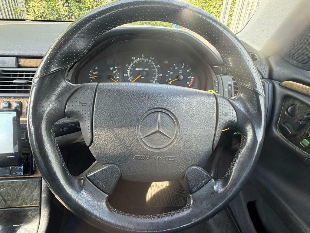 Mercedes-Benz E Class E240 Elegance Saloon Black #23