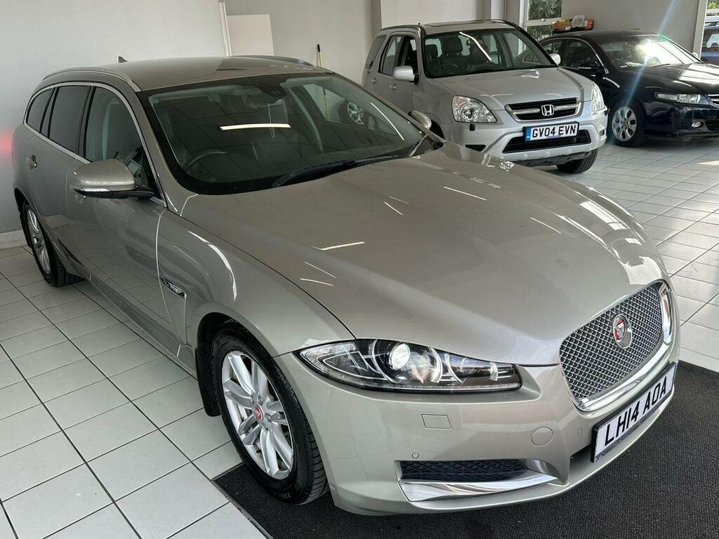 Jaguar XF Estate 2.2D Luxury Sportbrake Euro 5 Ss Gold