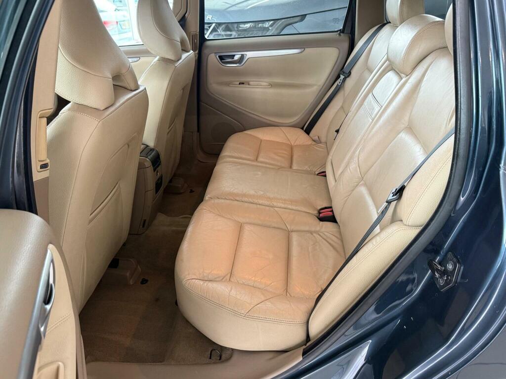 Volvo V70 2.4 D5 Se Lux Silver #12